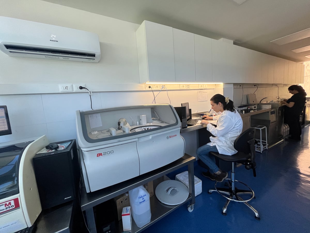 Medilab — Corporativo · Laboratorio clínico en Montevideo, Uruguay — imagen 8