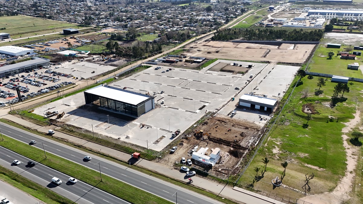 Complejo Multicar — Logística · Complejo automotriz en Canelones, Uruguay — imagen 4
