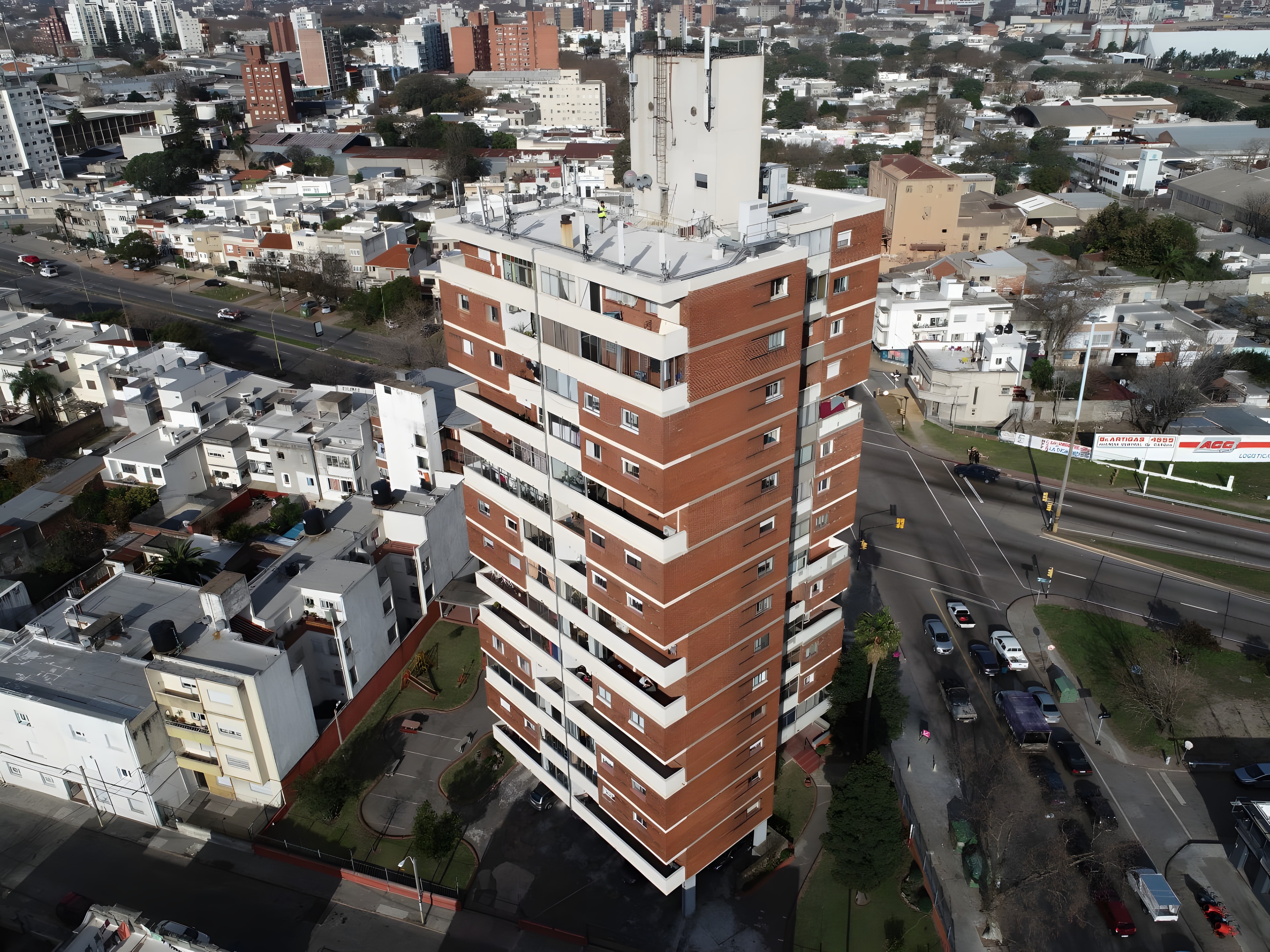 Torre Uruguayana — Residencial · Colaboración BIM en Montevideo, Uruguay